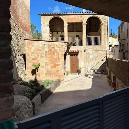 Πανσιόν Roca Foradada En Casa Cami De Les Aiguees